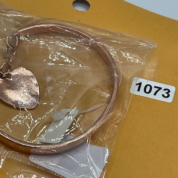 NWT Mia bangle heart dangle bracelet in copper - Picture 5 of 5
